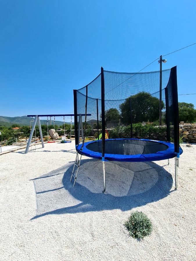 Villa House Camellia With Fenced Pool And Playground Blizna Donja Esterno foto