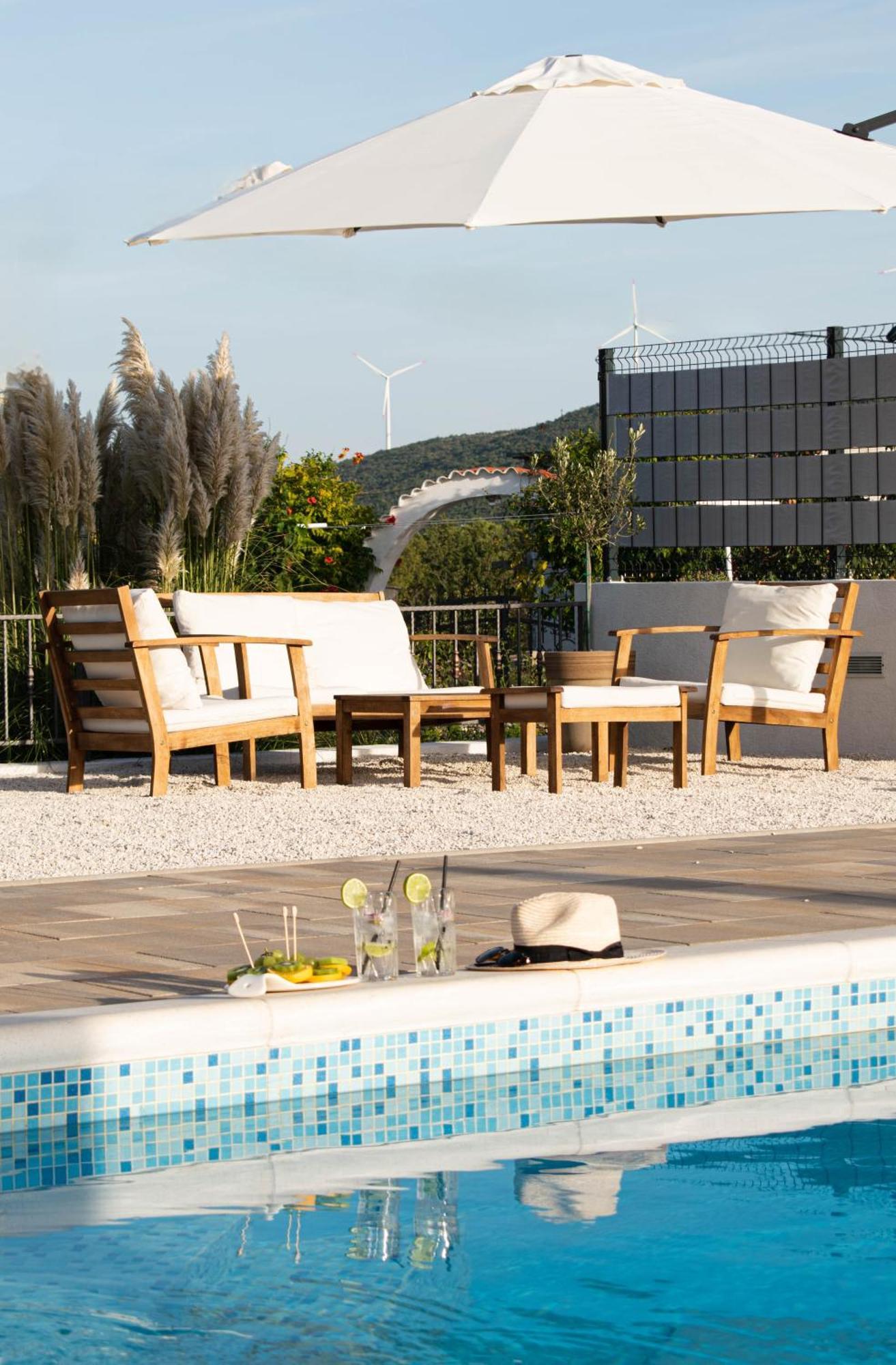Villa House Camellia With Fenced Pool And Playground Blizna Donja Esterno foto
